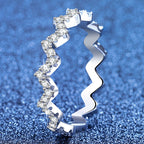 [Plus&Max]CHIC WAVY MOISSANITE ETERNITY RING