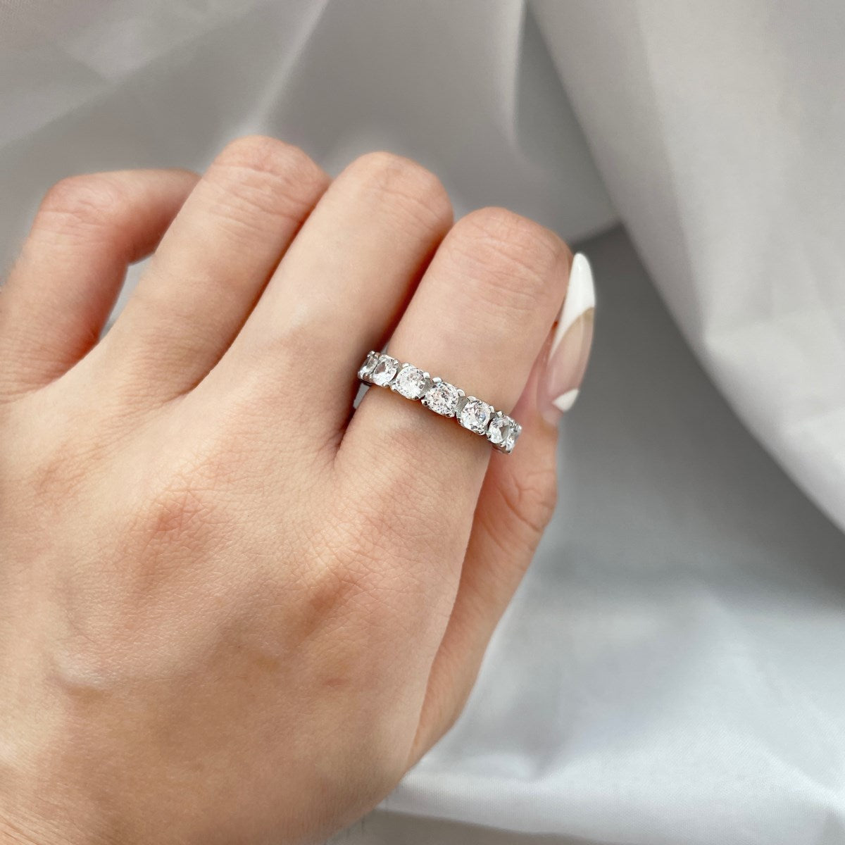 [Max Jewelry ]Eternity Round Cut Tennis Ring