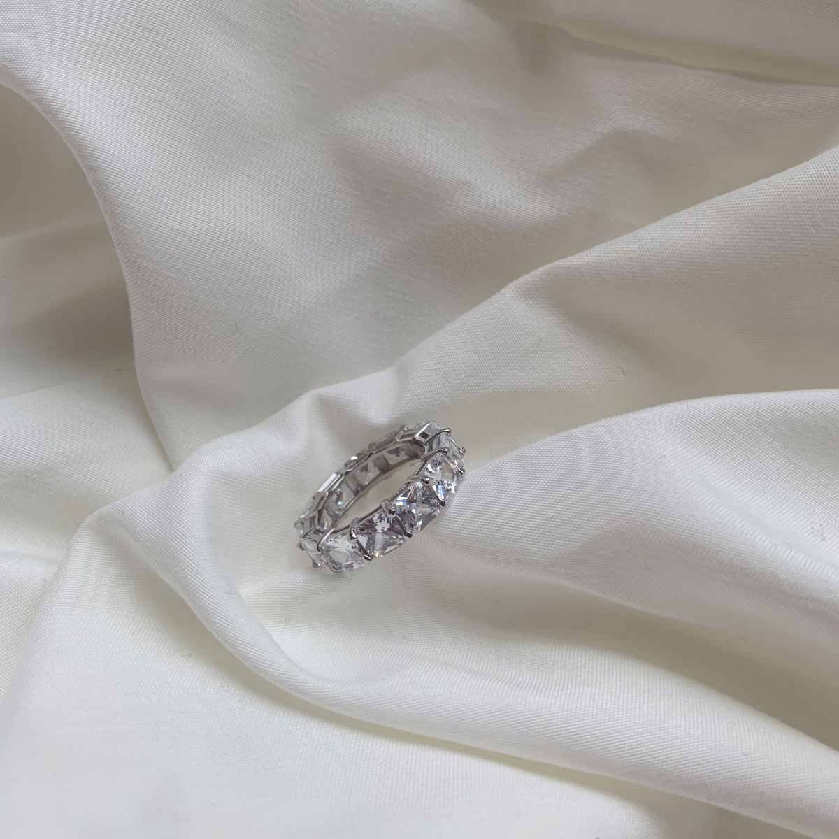 [Max Jewelry ]Elegant Princess Cut Tennis Ring