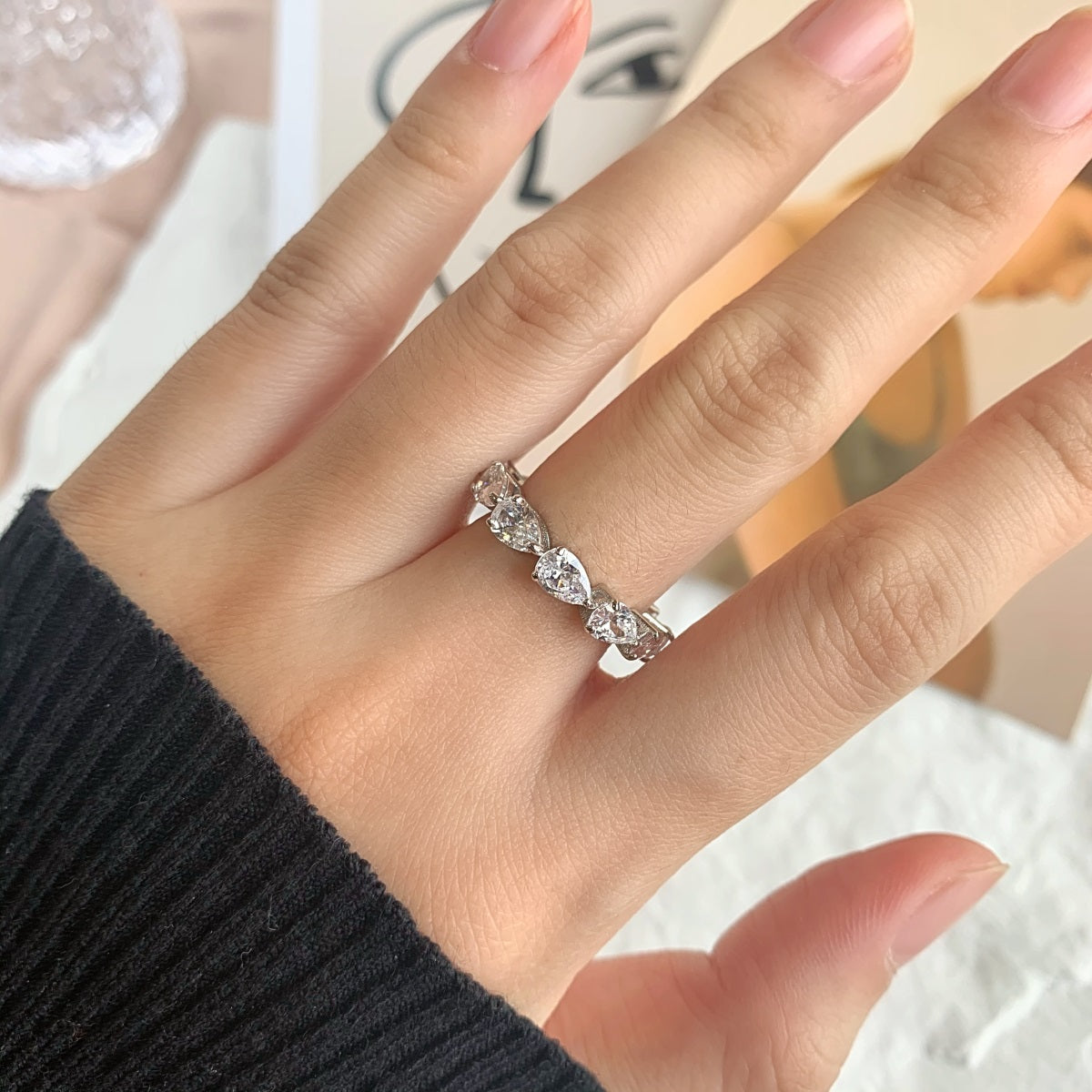 [Max Jewelry ]Exquisite Pear Cut Tennis Ring