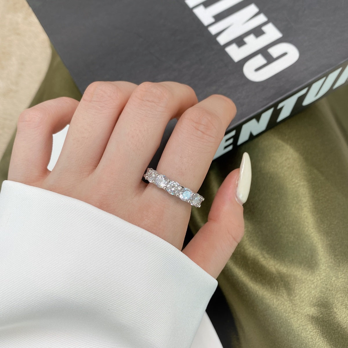 [Max Jewelry ]Gorgeous Round Cut Tennis Ring