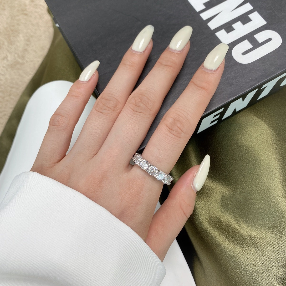 [Max Jewelry ]Gorgeous Round Cut Tennis Ring
