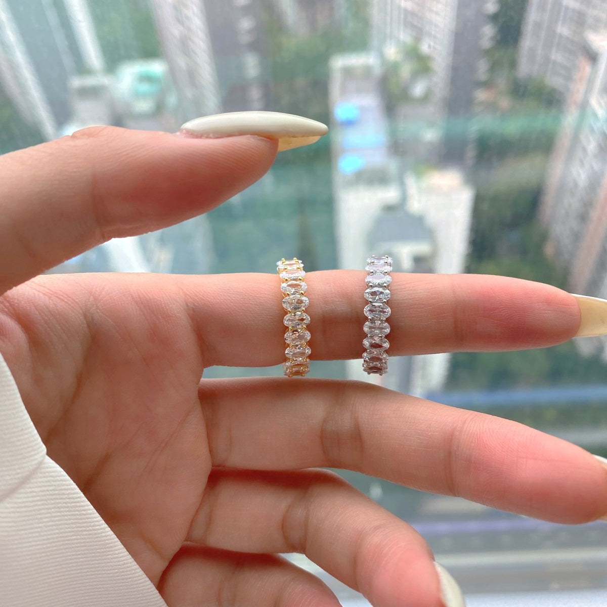 [Max Jewelry ]Ornate Oval Cut Tennis Ring