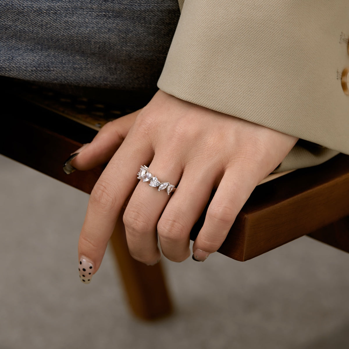 [Max Jewelry ]Delicate Multi Cut Ring