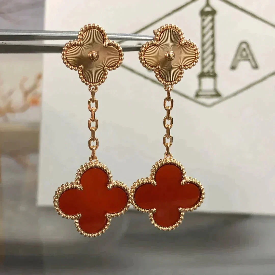 [Max Jewelry ]CLOVER 2 MOTIF  LASER CARNELIAN EARRINGS