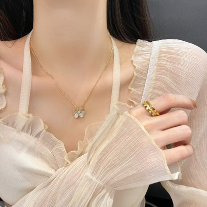 [Max Jewelry ]FLOWER DIAMOND NECKLACE