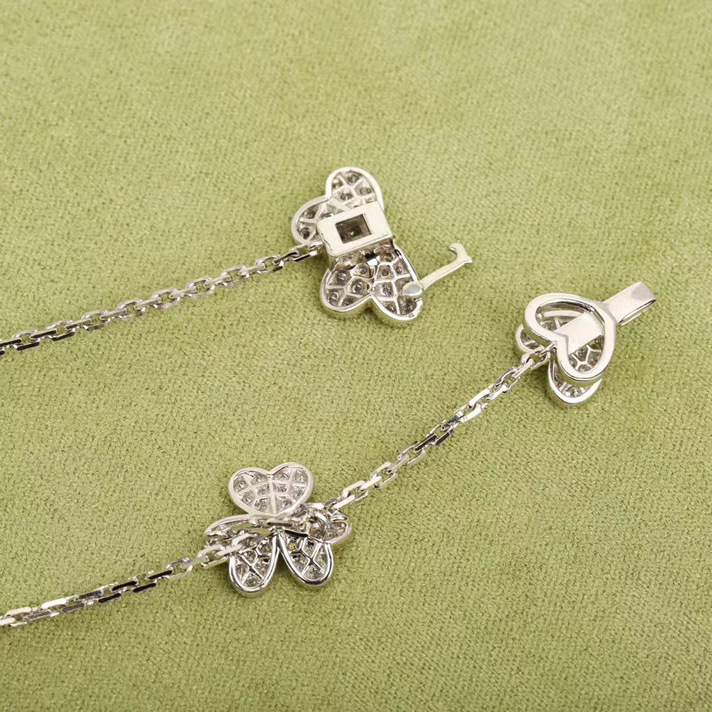 [Plus&Max]FRIVOLE SILVER 9 FLOWERS NECKLACE