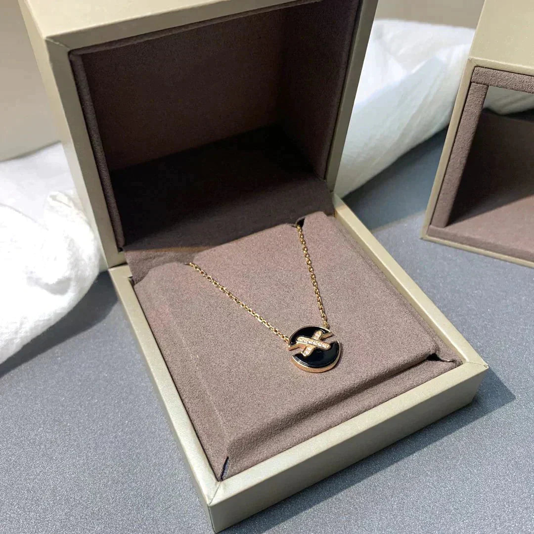 [Max Jewelry ]JEUX DE ROSE GOLD DIAMOND NECKLACE