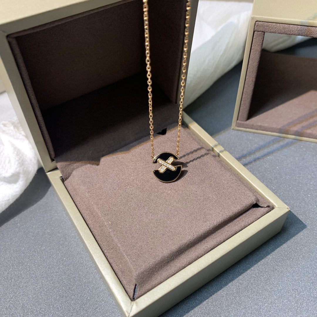 [Max Jewelry ]JEUX DE PINK GOLD DIAMOND NECKLACE