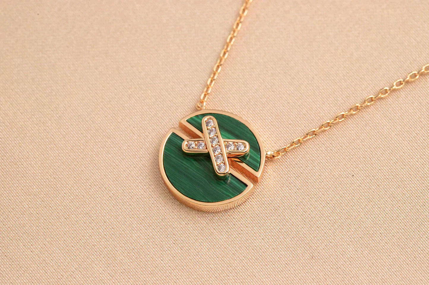 [Max Jewelry ]JEUX DE ROSE GOLD DIAMOND NECKLACE