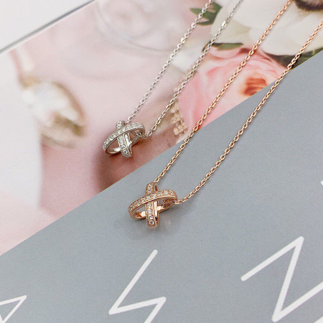 [Max Jewelry ]JEUX DE DIAMOND NECKLACE