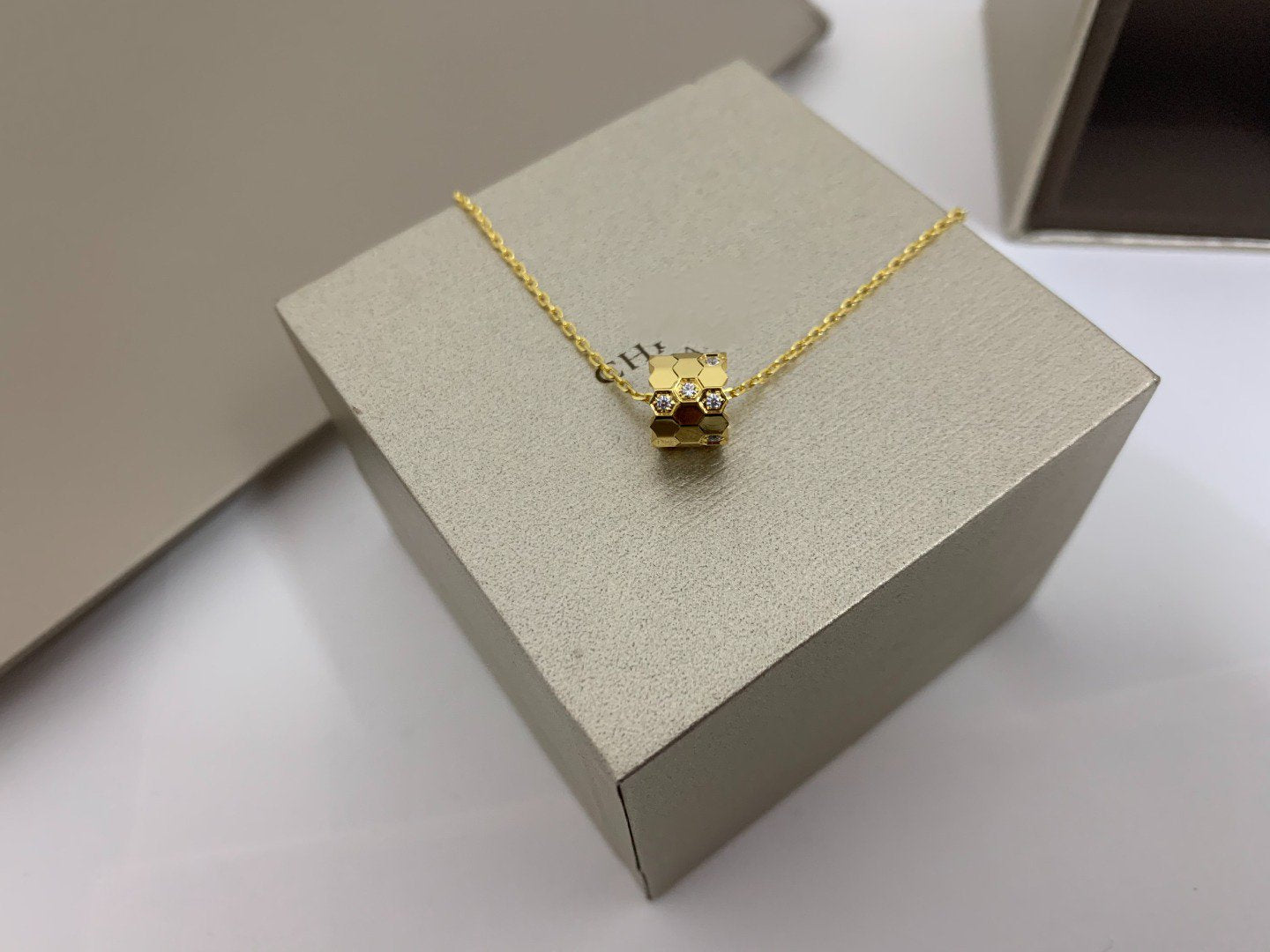 [Max Jewelry ]BEE LOVE DIAMOND NECKLACE