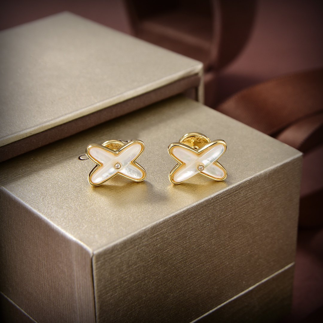 [Max Jewelry ]JEUX DE WHITE MOP GOLD DIAMOND EARRINGS