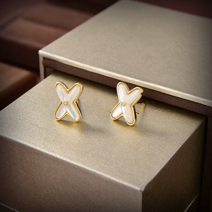 [Max Jewelry ]JEUX DE WHITE MOP GOLD DIAMOND EARRINGS
