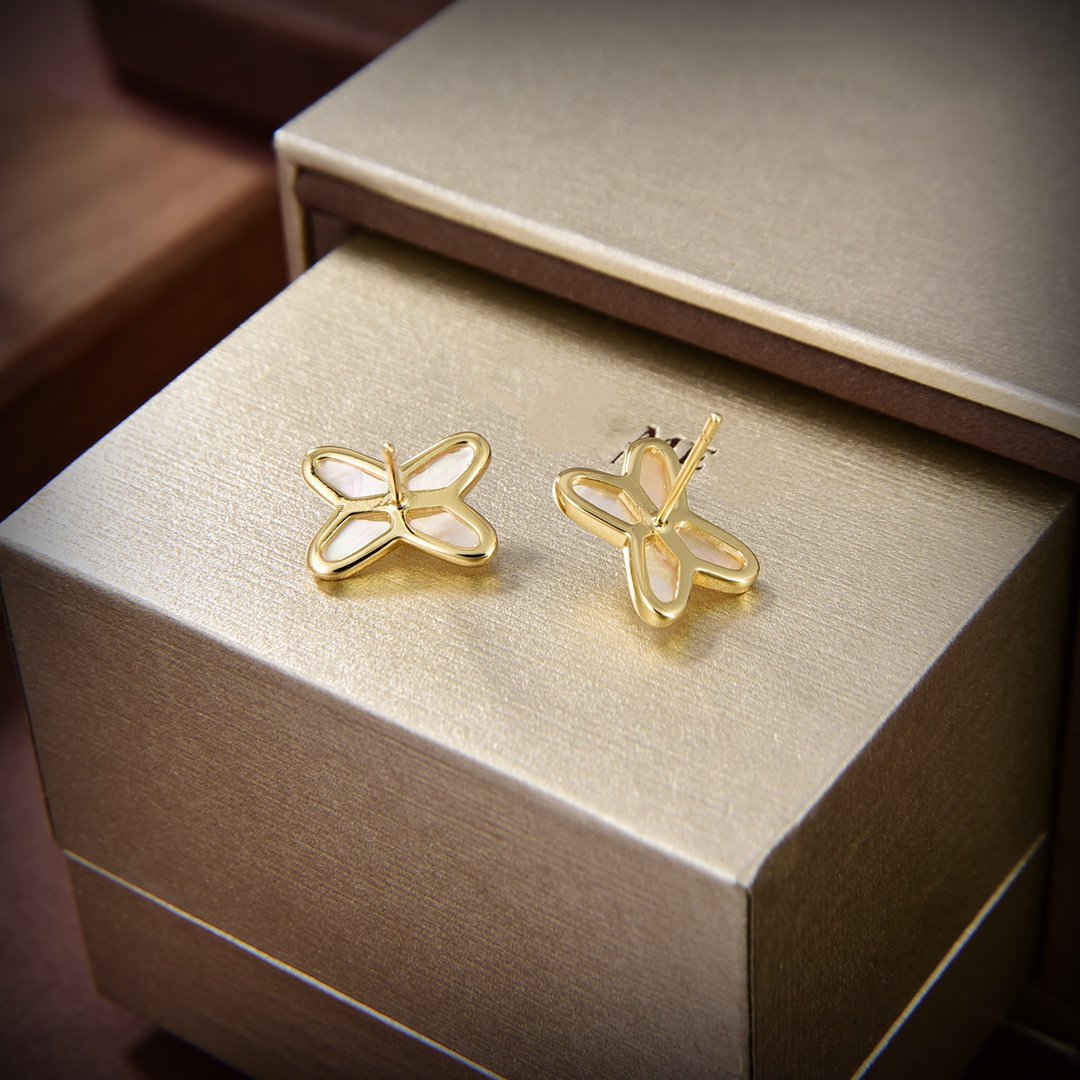 [Max Jewelry ]JEUX DE WHITE MOP GOLD DIAMOND EARRINGS