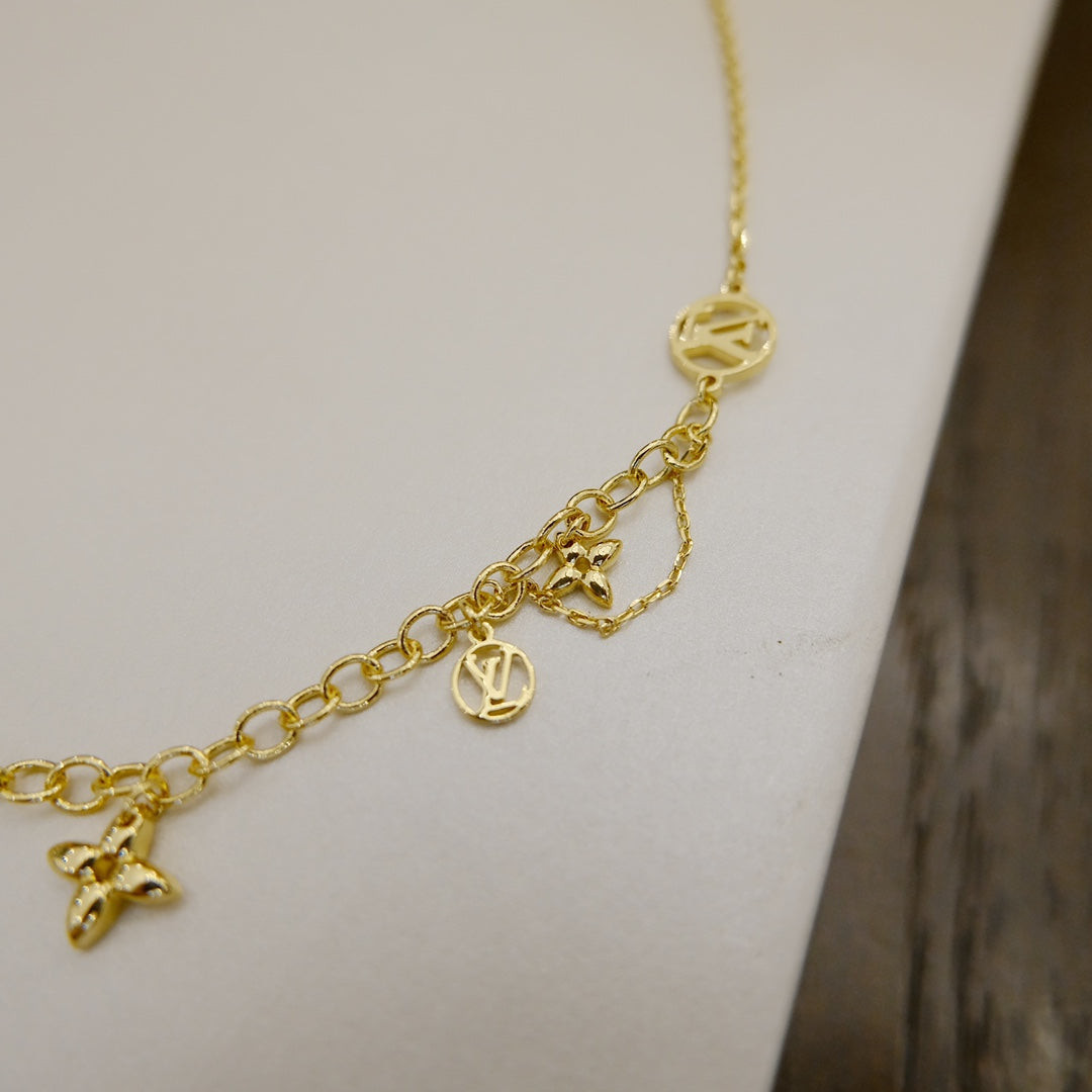 [Max Jewelry ]BLOOMING SUPPLE NECKLACE BRASS