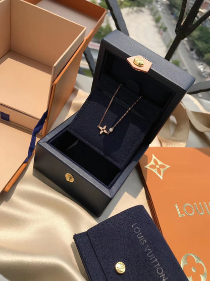 [Max Jewelry ]BLOSSOM PENDANT PINK GOLD AND DIAMOND