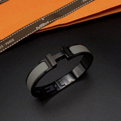 [Max Jewelry ]CLIC HM SO BLACK GREY BRACELET