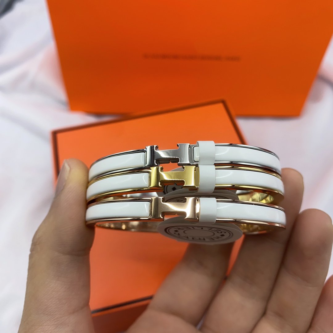 [Max Jewelry ]CLASSIC HM CLIC WHITE 8MM ENAMEL BRACELET