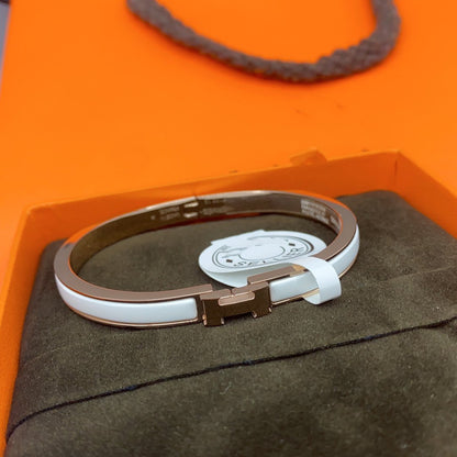 [Max Jewelry ]CLASSIC HM CLIC WHITE 8MM ENAMEL BRACELET