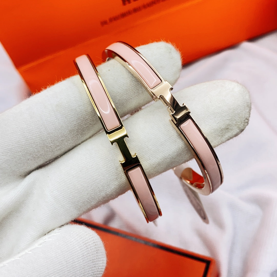 [Max Jewelry ]CLASSIC HM CLIC  PINK 8MM ENAMEL BRACELET