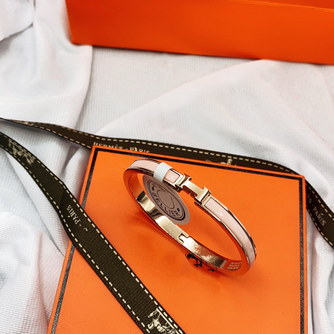[Max Jewelry ]CLASSIC HM CLIC  PINK 8MM ENAMEL BRACELET
