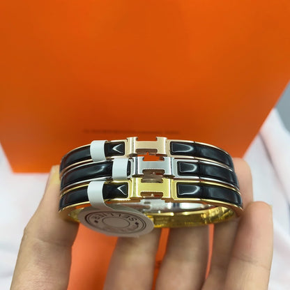 [Max Jewelry ]CLASSIC HM CLIC BLACK 8MM ENAMEL BRACELET