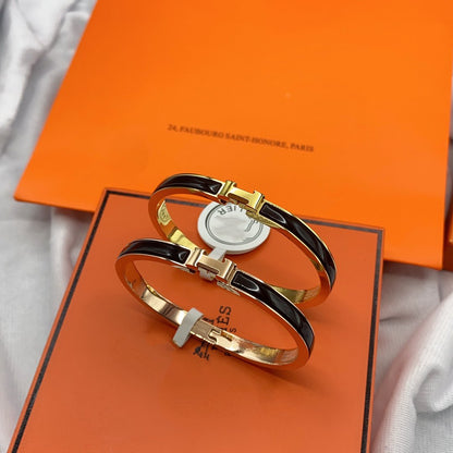 [Max Jewelry ]CLASSIC HM CLIC BLACK 8MM ENAMEL BRACELET