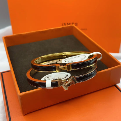 [Max Jewelry ]CLASSIC HM CLIC BLACK 8MM ENAMEL BRACELET
