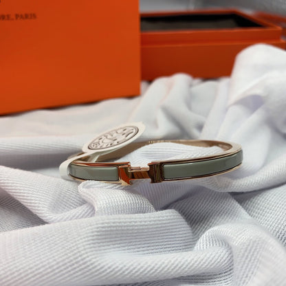 [Max Jewelry ]CLASSIC HM CLIC GREEN 8MM ENAMEL BRACELET
