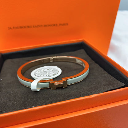 [Max Jewelry ]CLASSIC HM CLIC GREEN 8MM ENAMEL BRACELET