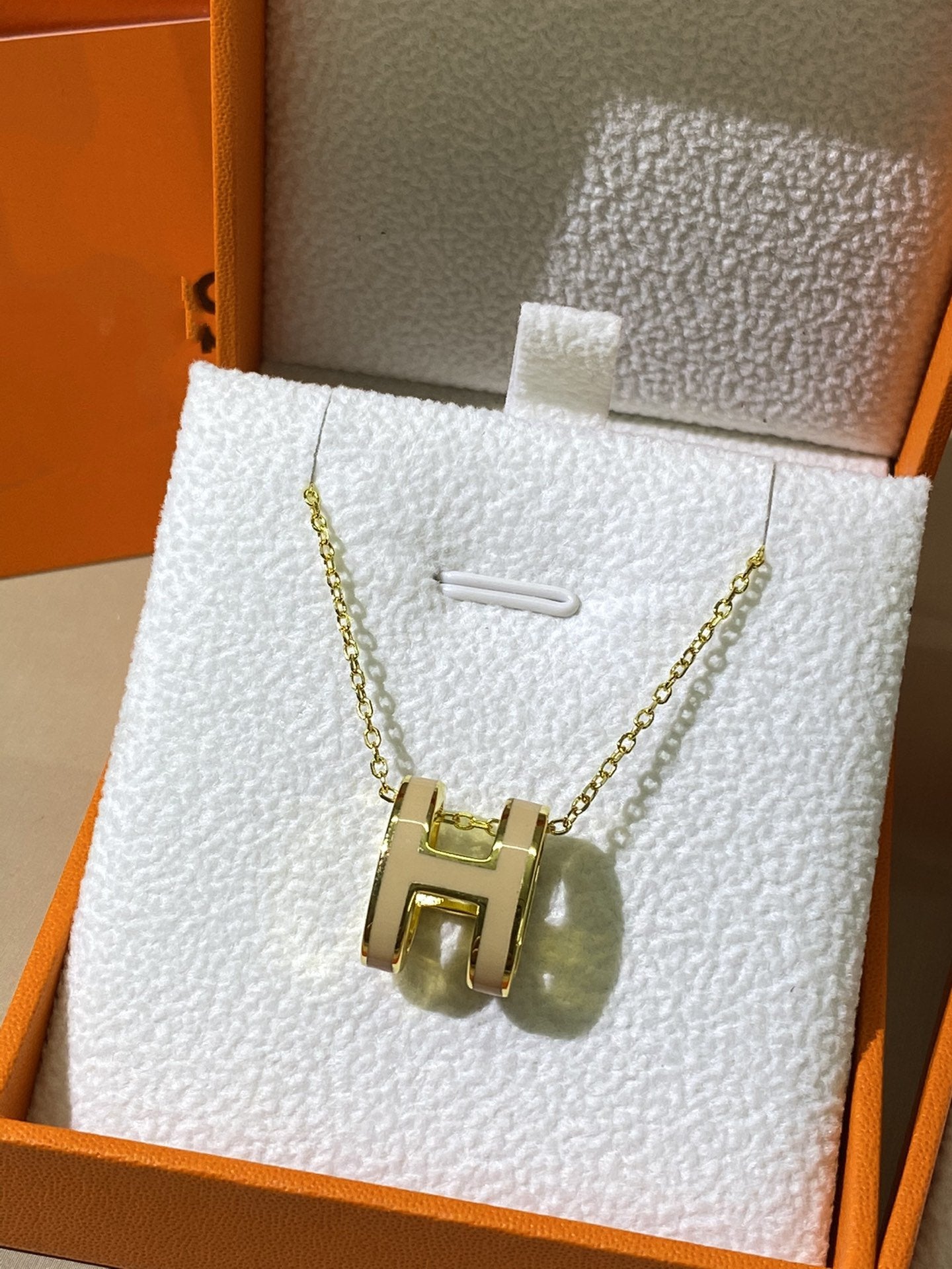 [Max Jewelry ]HM CLIC YELLOW ENAMEL GOLD NECKLACE
