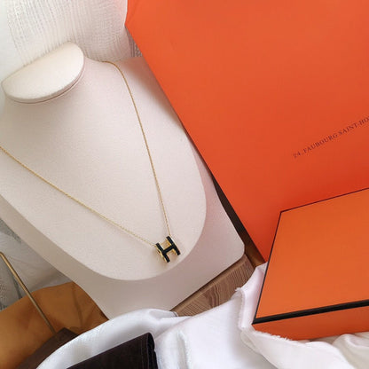 [Max Jewelry ]HM CLIC BLACK ENAMEL GOLD NECKLACE