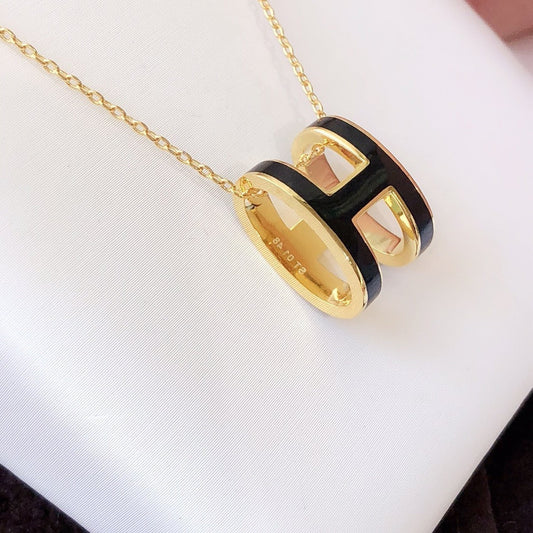 [Max Jewelry ]HM CLIC BLACK ENAMEL GOLD NECKLACE