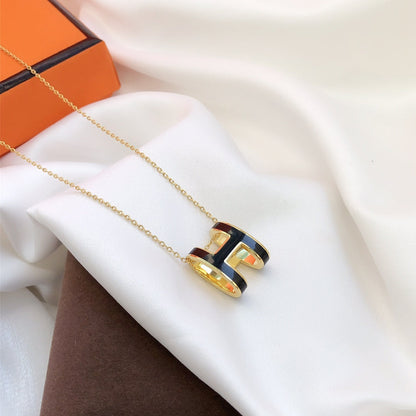 [Max Jewelry ]HM CLIC BLACK ENAMEL GOLD NECKLACE