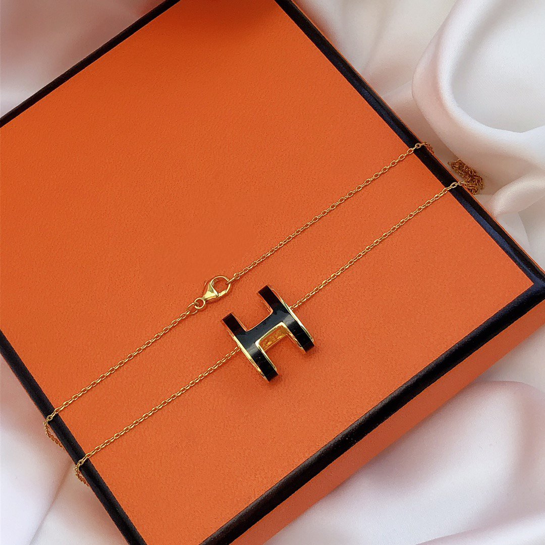 [Max Jewelry ]HM CLIC BLACK ENAMEL GOLD NECKLACE