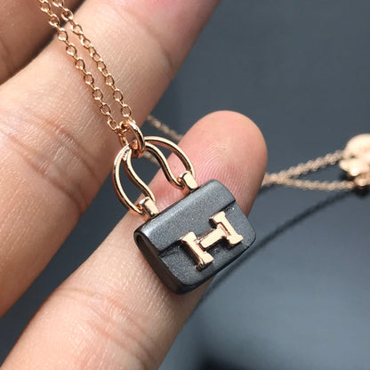[Max Jewelry ]WOMEN'S HM AMULETTES CONSTANCE PENDANT NECKLACE
