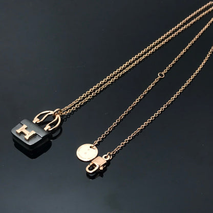 [Max Jewelry ]WOMEN'S HM AMULETTES CONSTANCE PENDANT NECKLACE