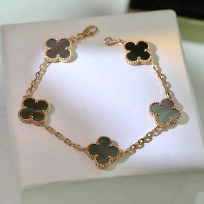 [Max Jewelry ] CLOVER 5 MOTIF GRAY MOP BRACELET COLLECTION