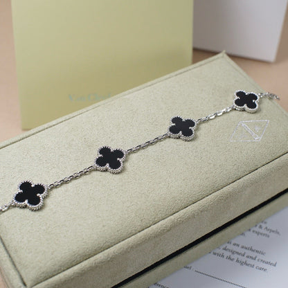 [Max Jewelry ] CLOVER 5 MOTIF ONYXS BRACELET COLLECTION