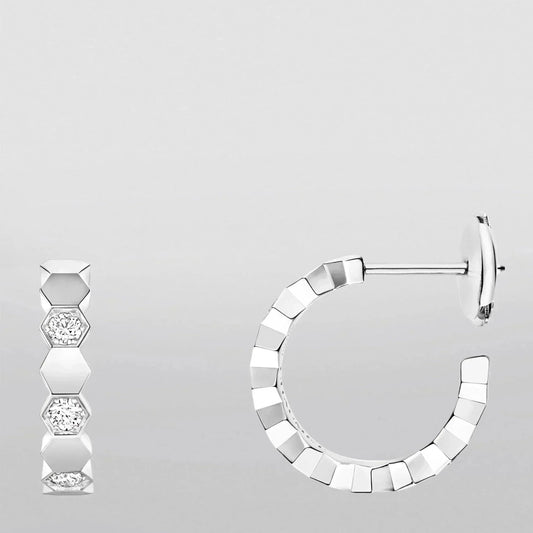 [Max Jewelry ]Hollow Design Four-Leaf Clover Flower Shape Earrings
