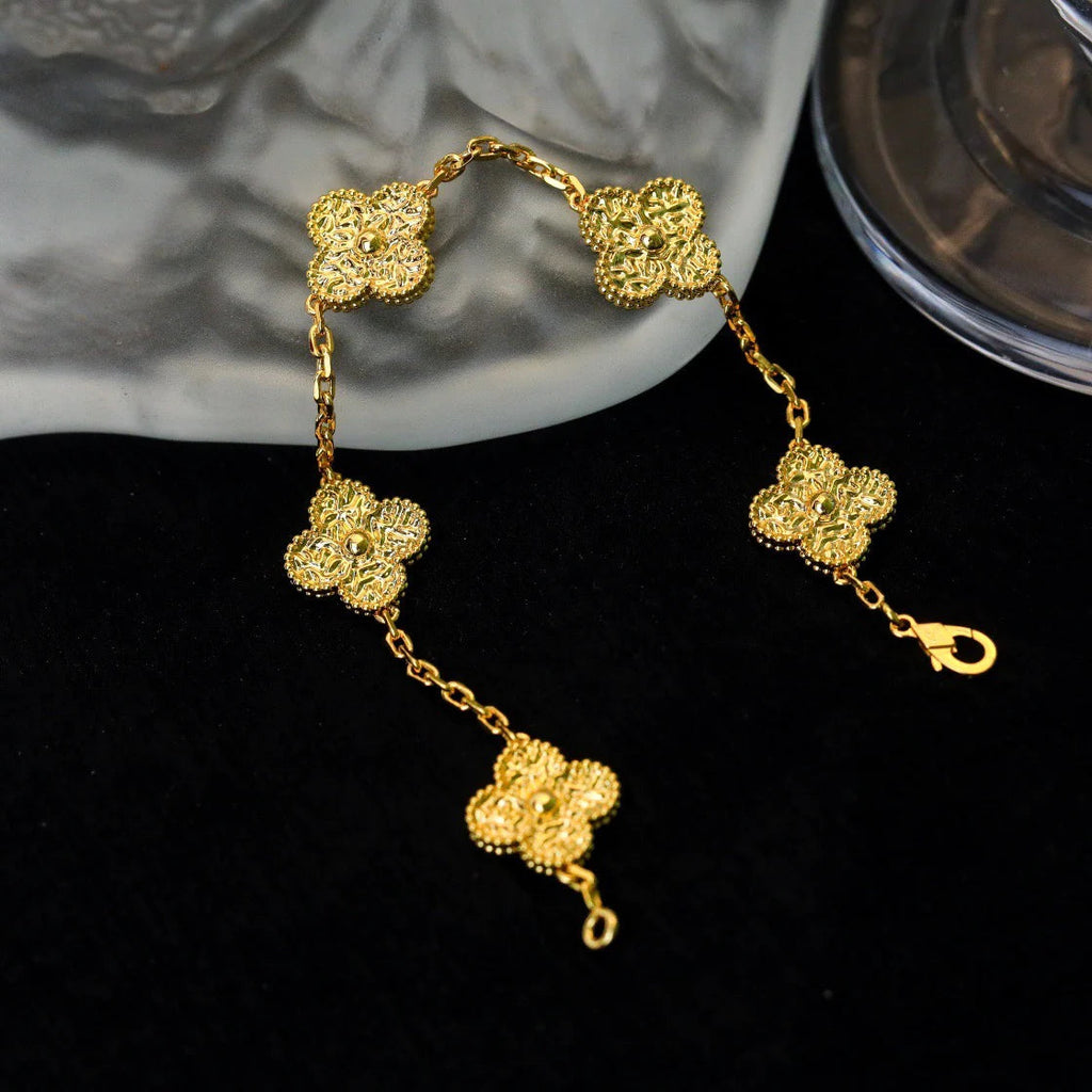 [Plus&Max]LUCKY CLOVER 5-MOTIF BRACELET - BRONZING