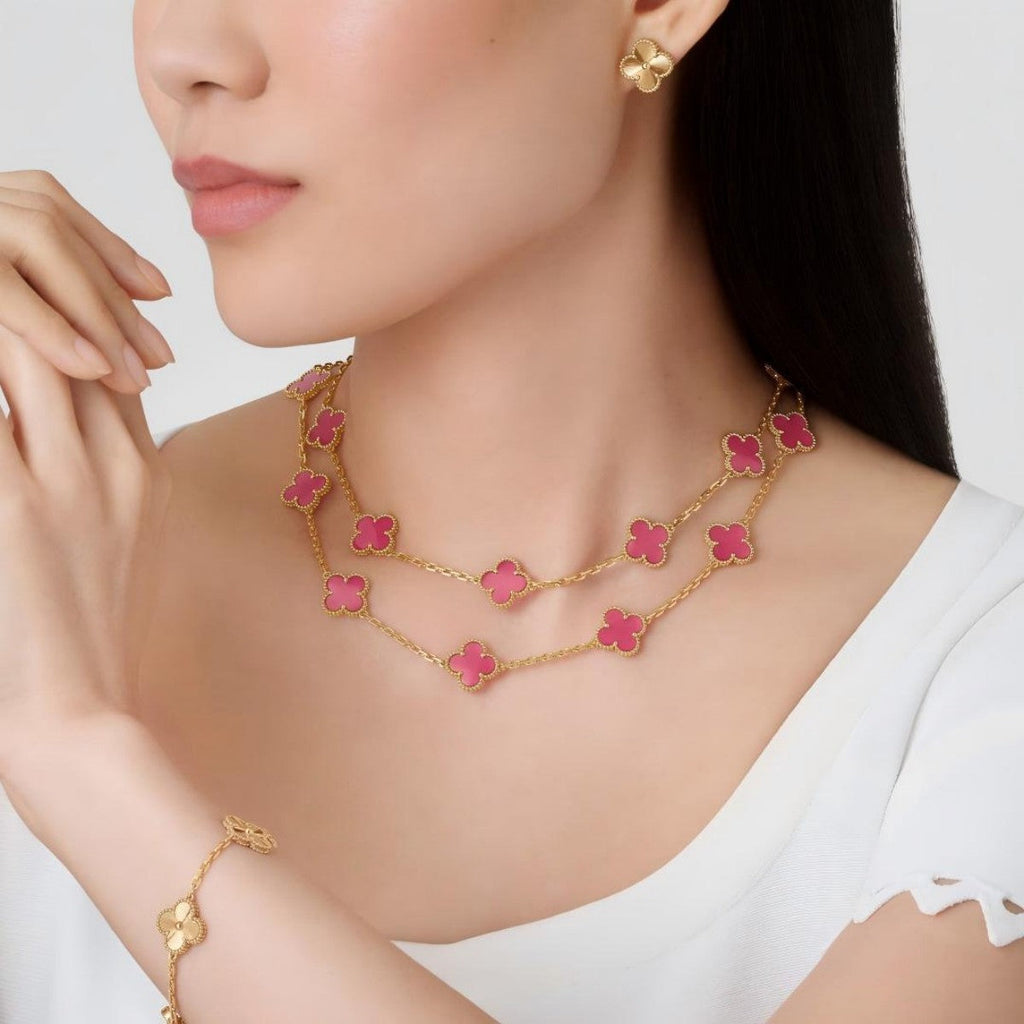 [Plus&Max] NEW CLOVER 20 MOTIFS PINK ENAMEL NECKLACE