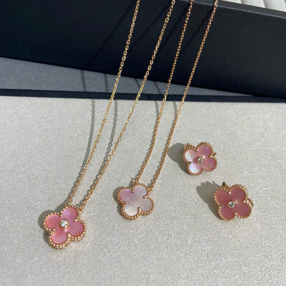[Max Jewelry ]CLOVER 15MM DIAMOND PINK MOP NECKLACE