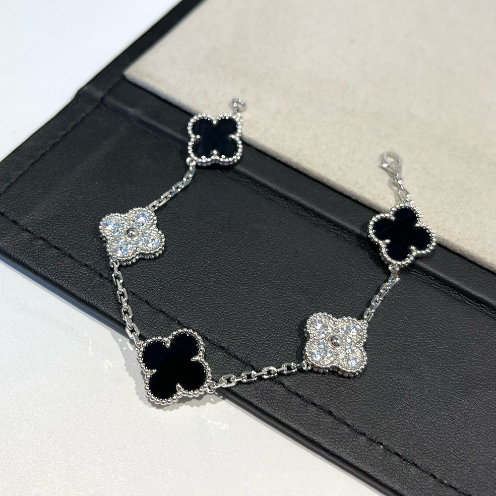 [Max Jewelry ] CLOVER 5 MOTIF ONYXS BRACELET COLLECTION