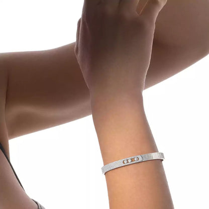 [Max Jewelry]Move Noa Ciselé half pavé bangle