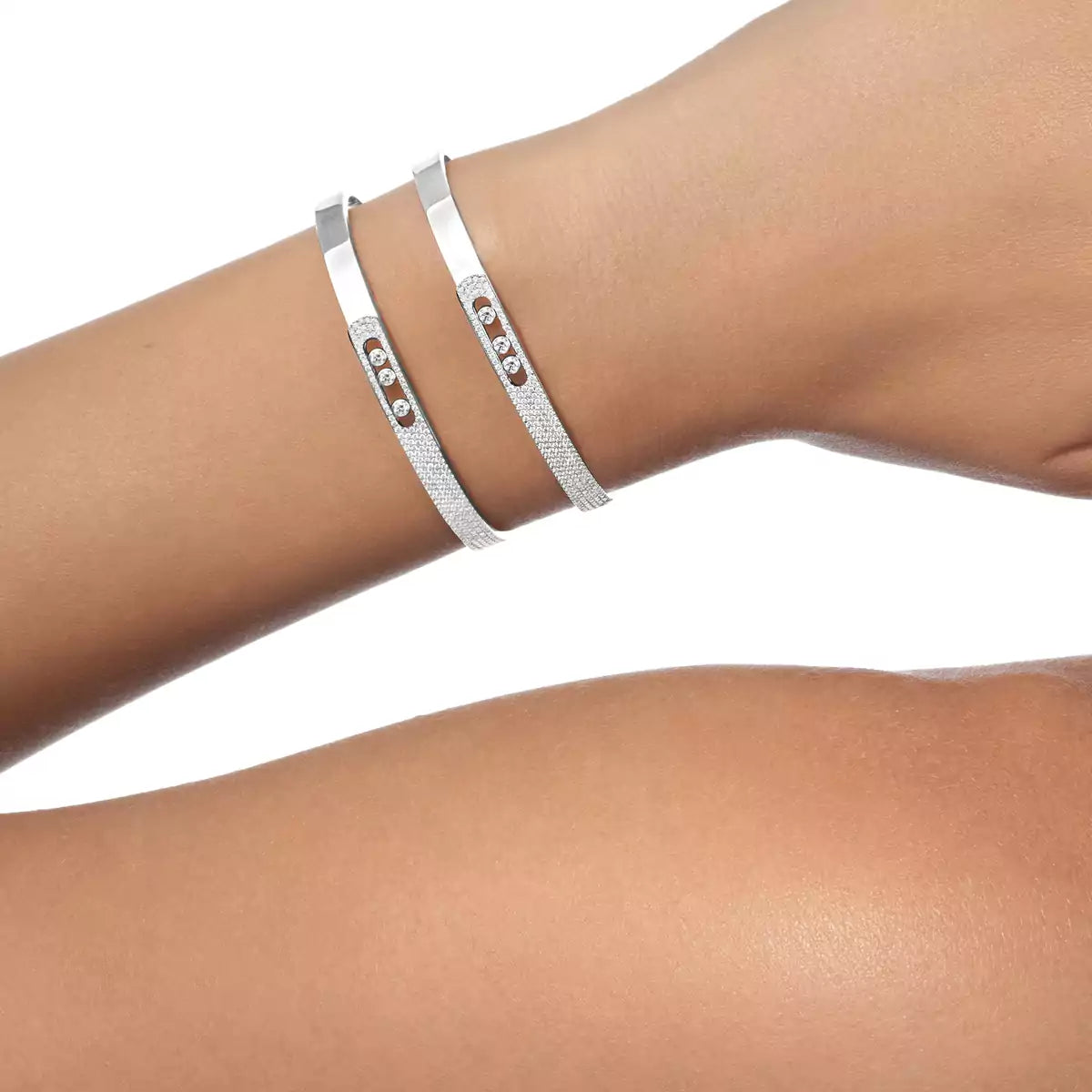 [Max Jewelry]Move Noa Rose Gold Pavé Diamond Bangle Bracelet