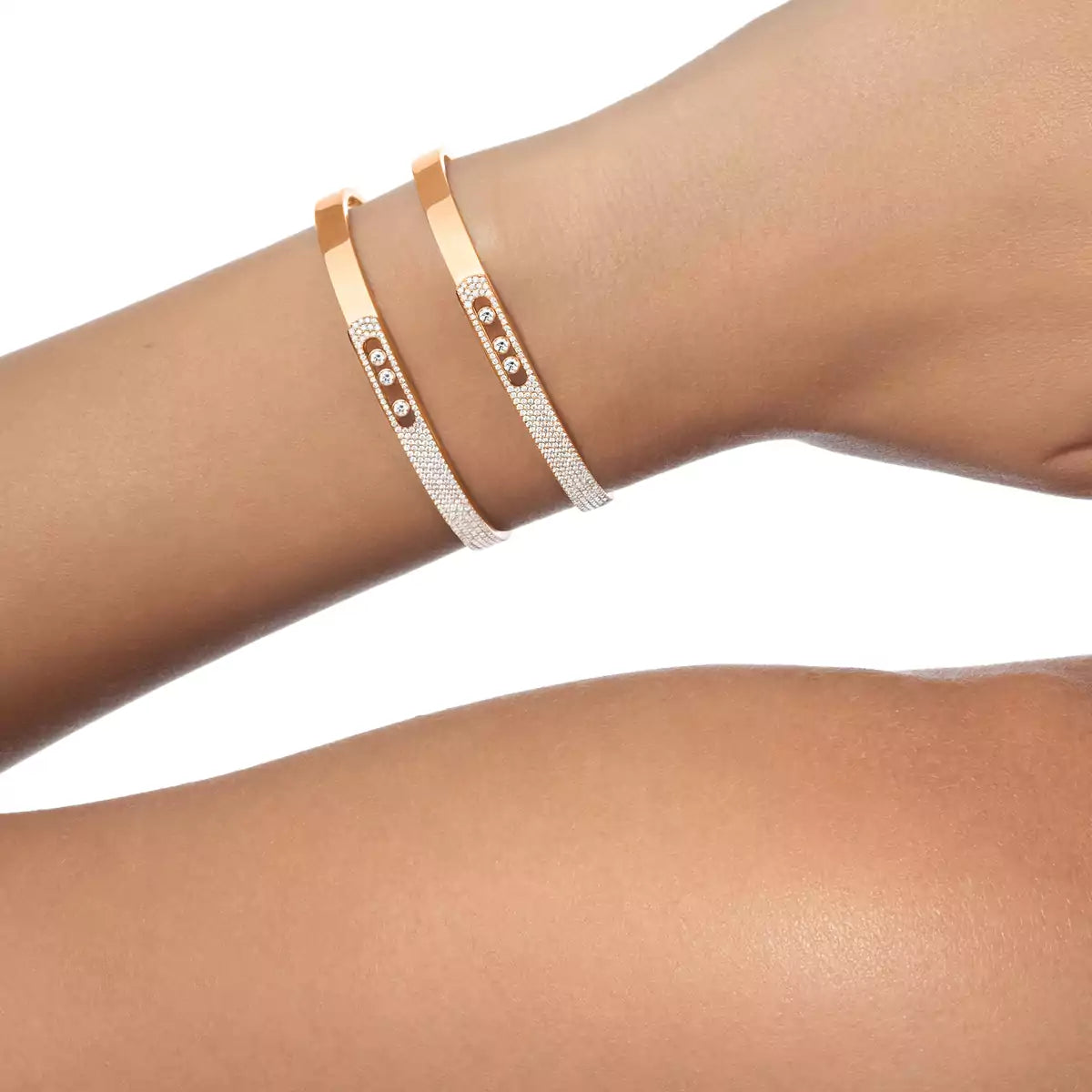 [Max Jewelry]Move Noa Rose Gold Pavé Diamond Bangle Bracelet