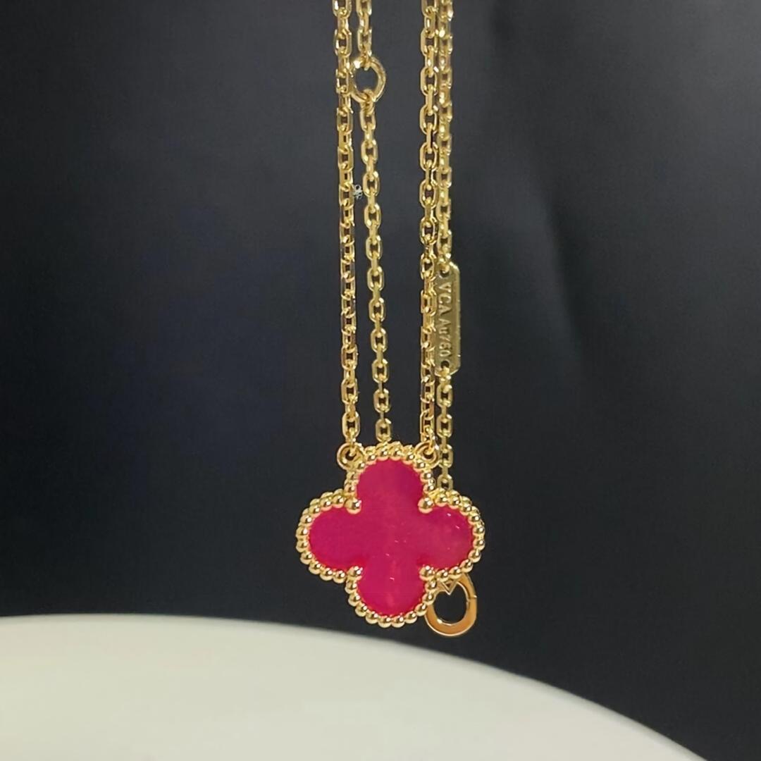 [Max Jewelry] NEW CLOVER 15MM PINK ENAMEL NECKLACE