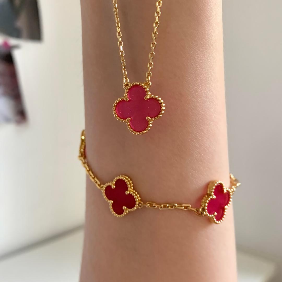[Max Jewelry] NEW CLOVER 15MM PINK ENAMEL NECKLACE